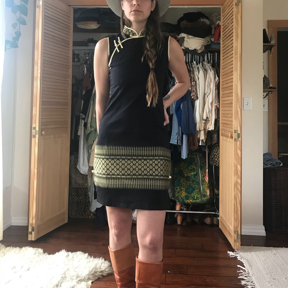 Vintage embroidered golden mini dress